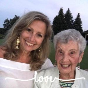 Meet your Posher, April